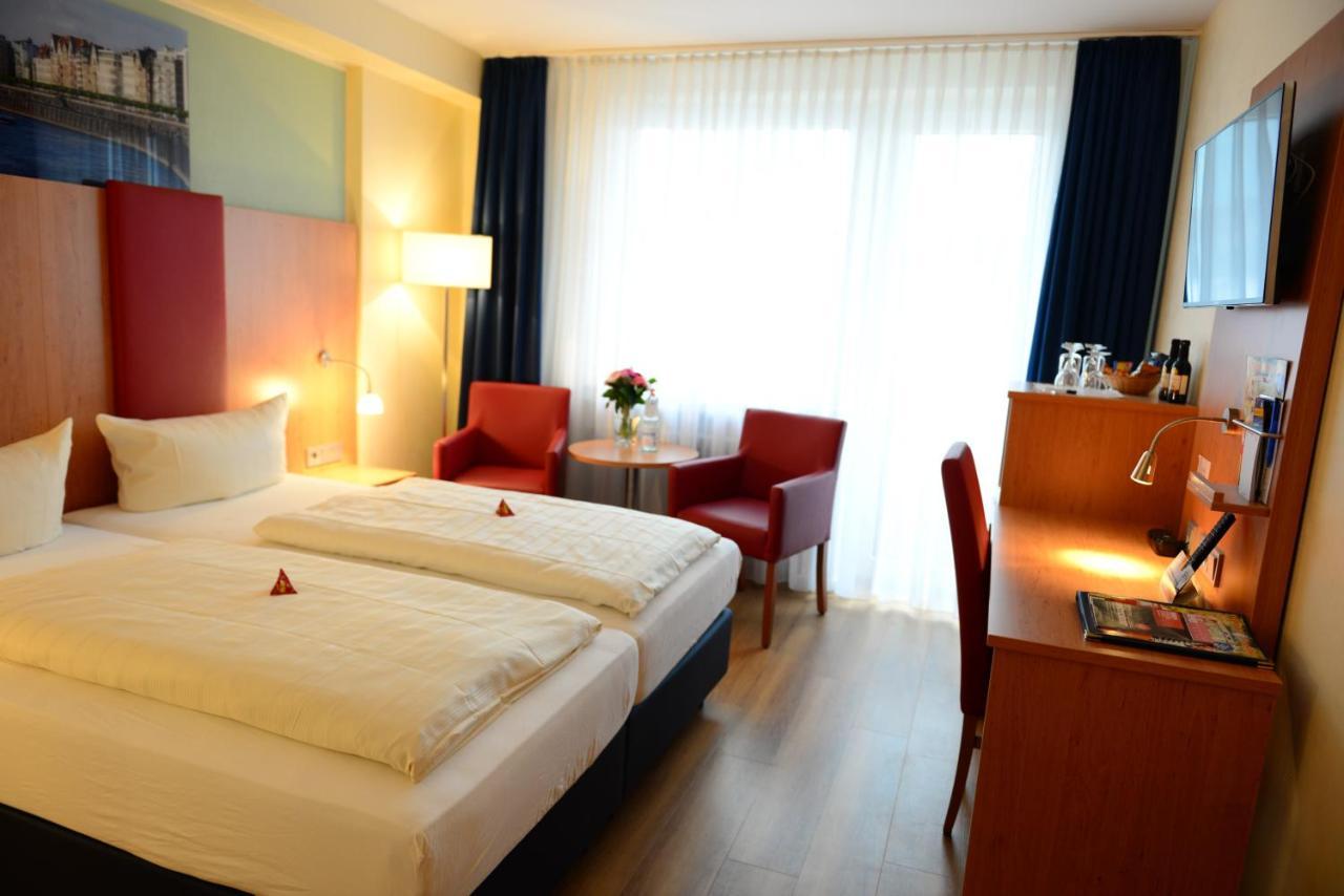 Hotel National Duesseldorf Εξωτερικό φωτογραφία