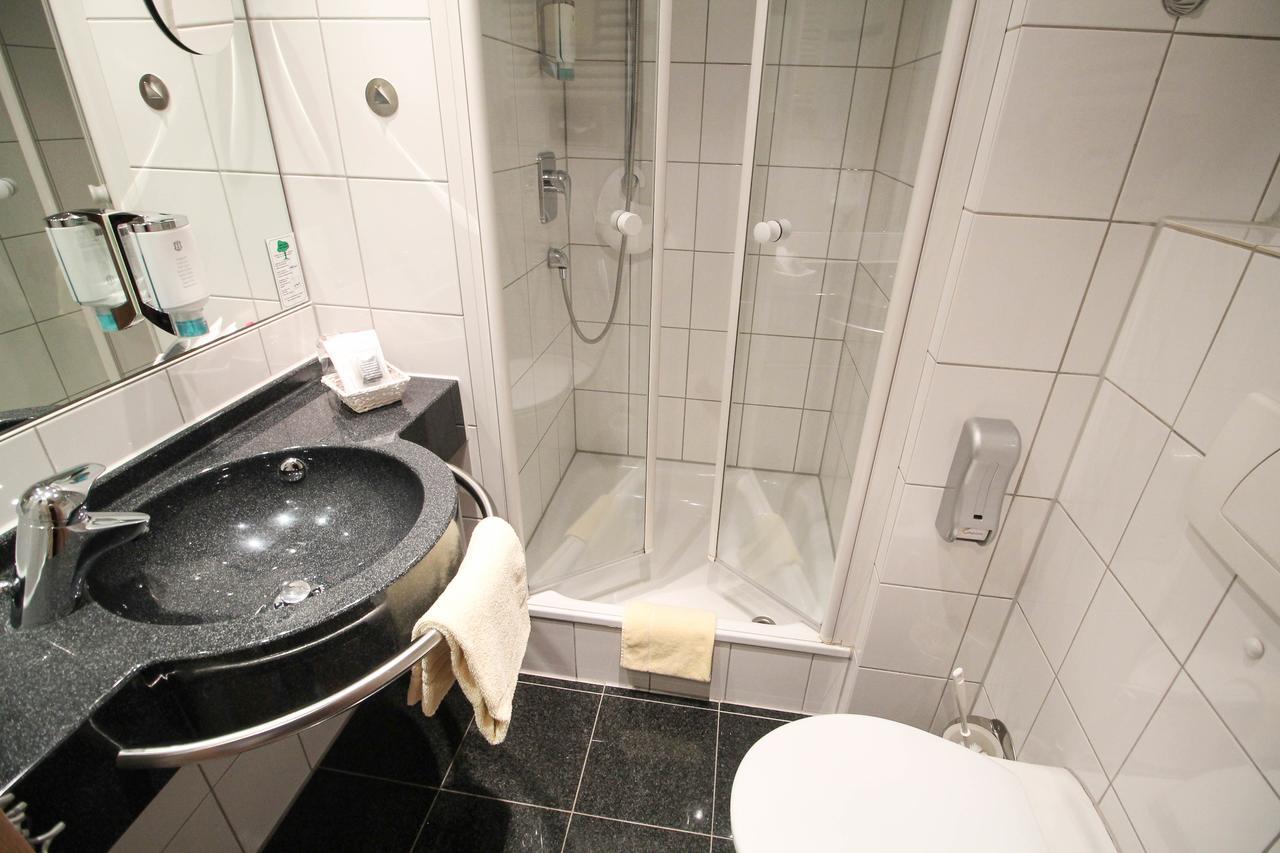 Hotel National Duesseldorf Εξωτερικό φωτογραφία