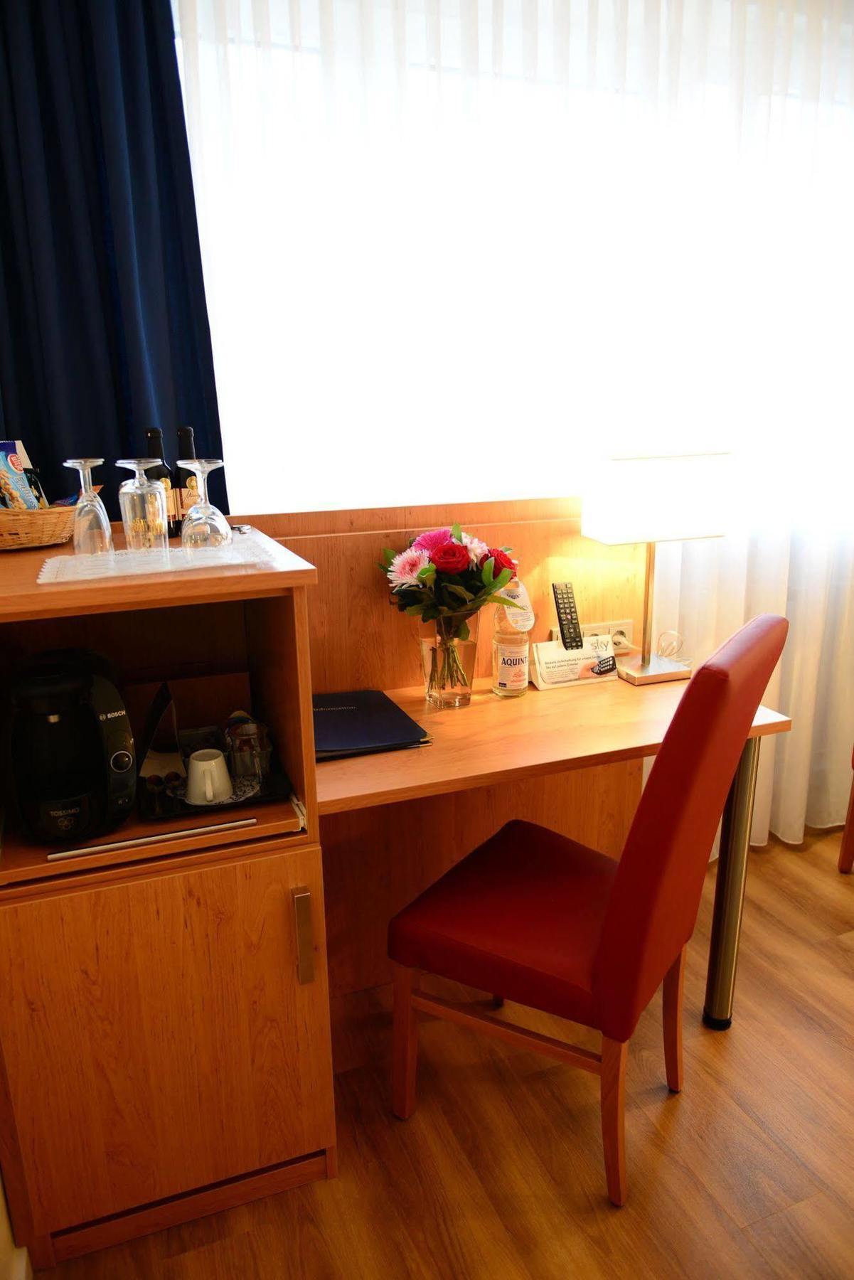 Hotel National Duesseldorf Εξωτερικό φωτογραφία