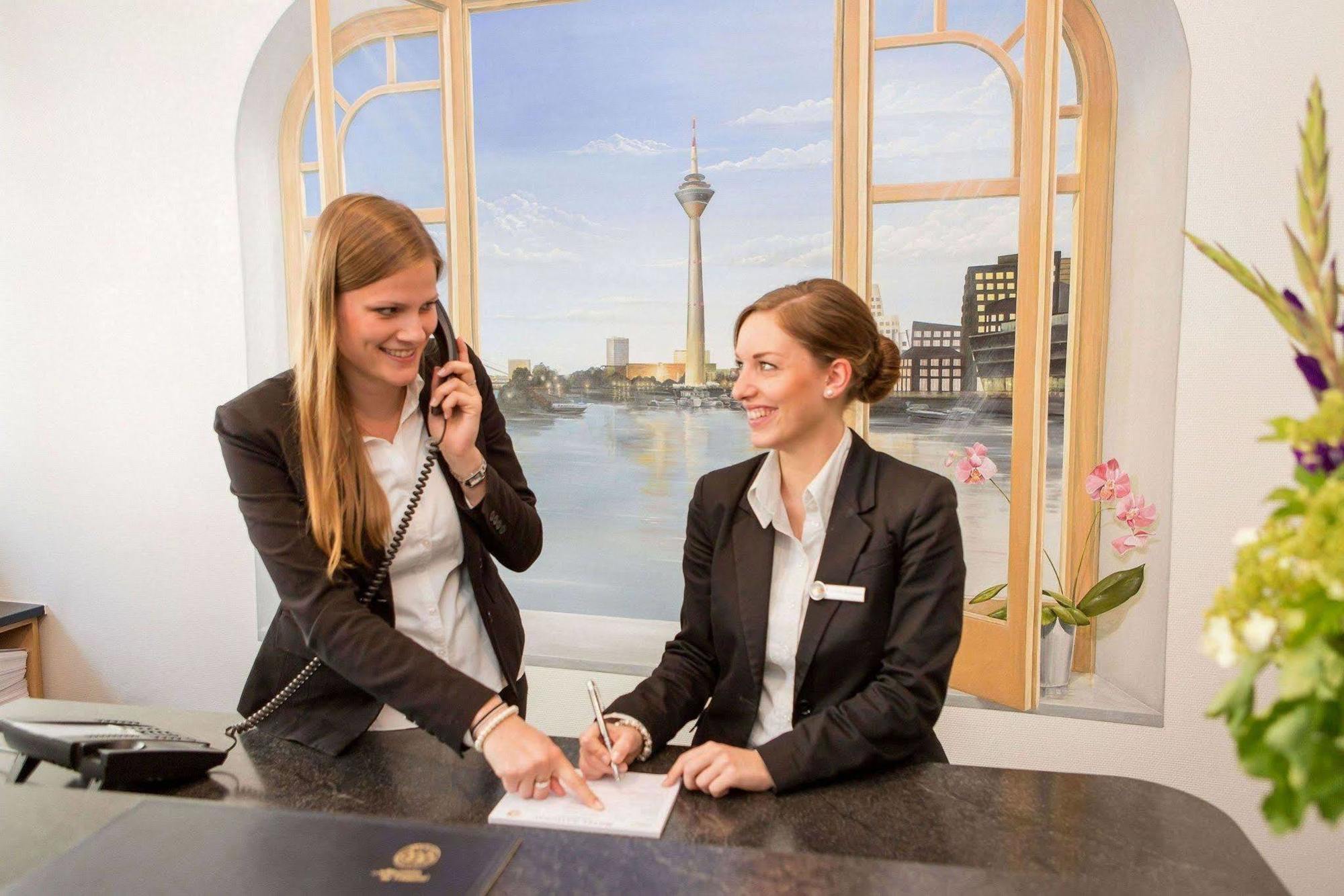 Hotel National Duesseldorf Εξωτερικό φωτογραφία