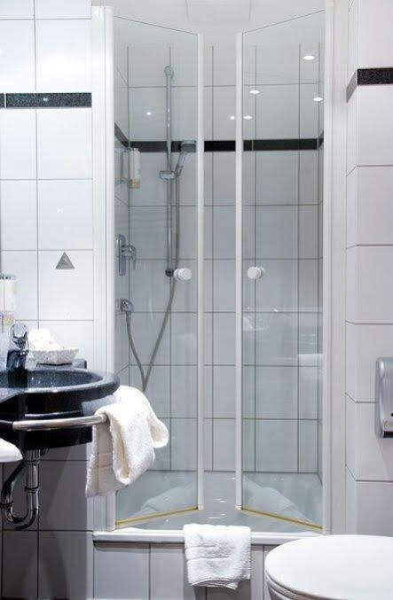 Hotel National Duesseldorf Εξωτερικό φωτογραφία
